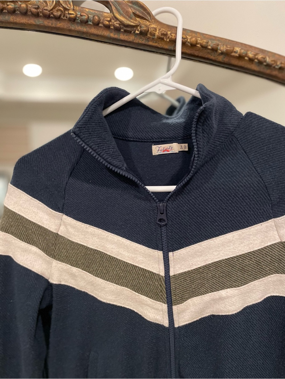 Faherty Navy Legend Chevron Zip-Up Track Jacket XSmall NWOT - Picture 6 of 7